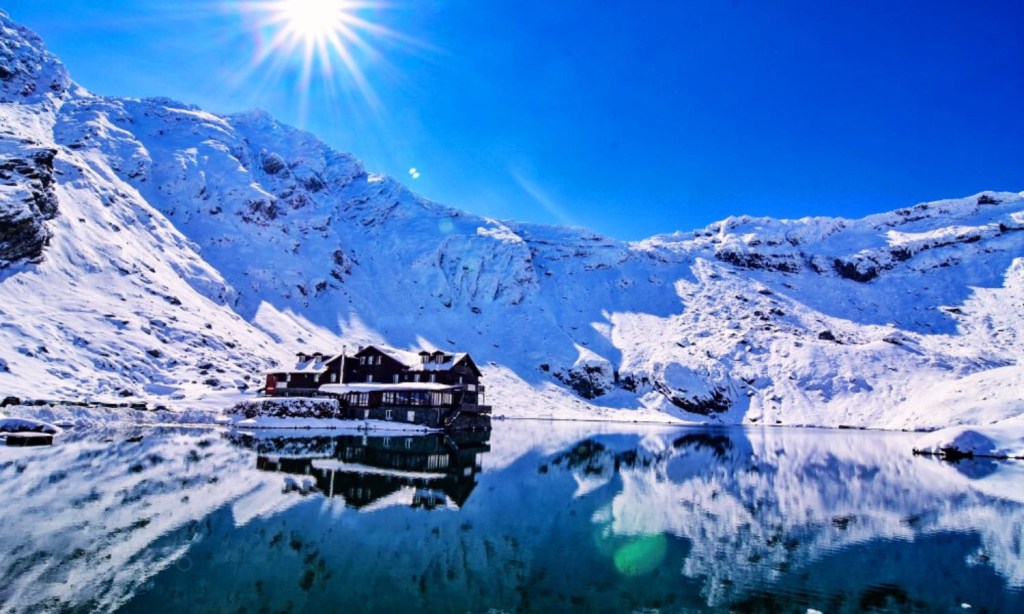 Capturing the Magic of Bâlea Lake: A Photographer’s Paradise